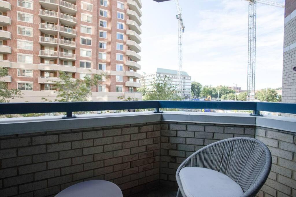 Sensational 1 Bedroom Condo At Ballston Place With Gym Arlington Exterior photo